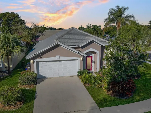 2010 Normandy Circle, West Palm Beach, FL 33409