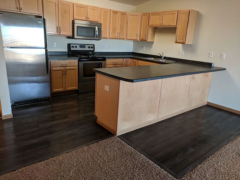 West Lake II Apartments — Photo 34
