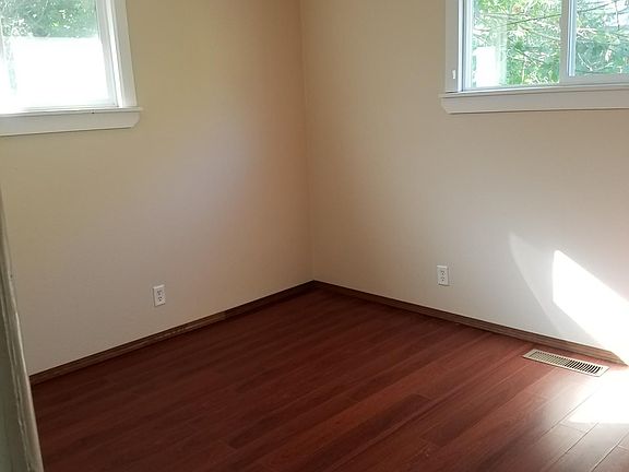 4th image of 4934 N Katherine Dr