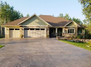 4982 Trails End Dr, Hermantown, MN 55811