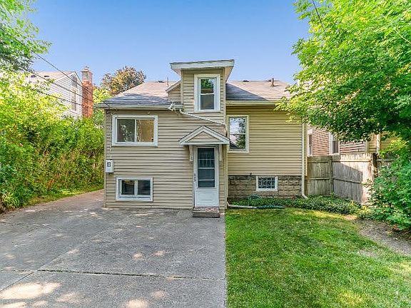 2nd image of 304 College St #2