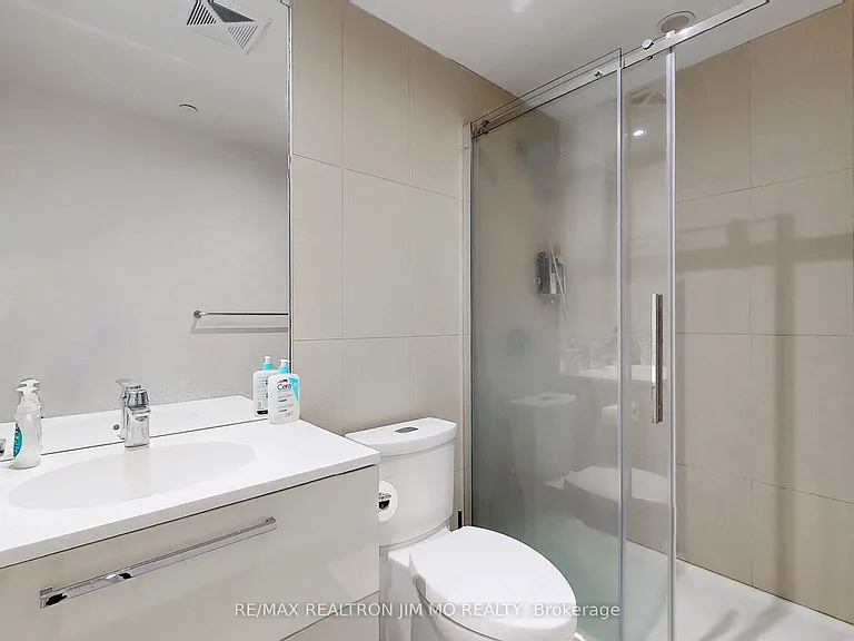 15 Grenville St #3503 — Photo 23