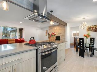 4001 220th St SW, Mountlake Terrace, WA 98043