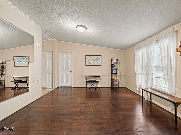 5th image of 6 Adams Way