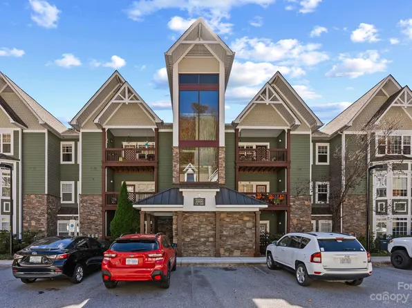1000 Olde Eastwood Village Blvd #302, Asheville, NC 28803