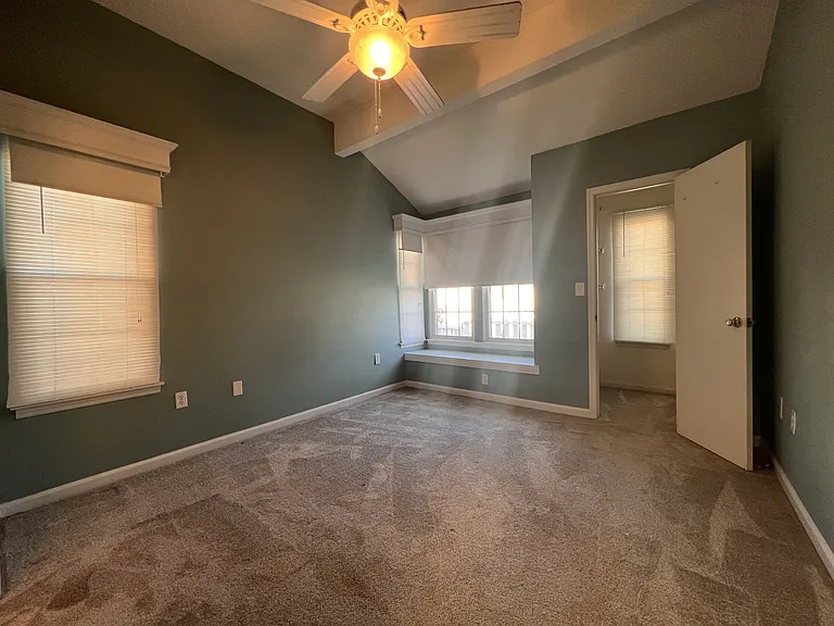 117 Whitehaven Ct — Photo 11