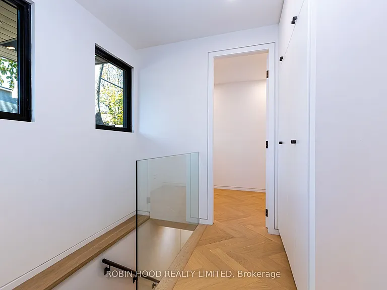 60 Jones Ave — Photo 12