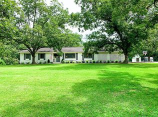 200 Willow Creek Rd, Auburn, AL 36832