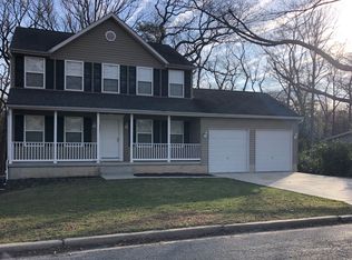 7841 E Shore Rd, Pasadena, MD 21122