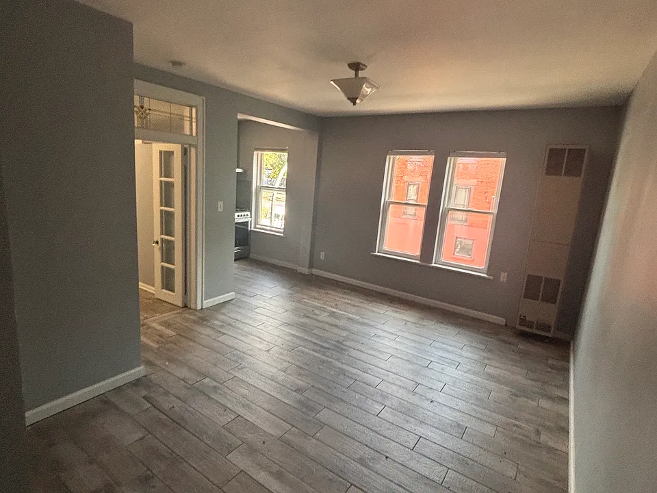 244 Allen St #5