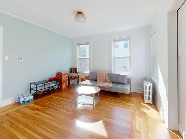 815 State St #3, New Haven, CT 06511