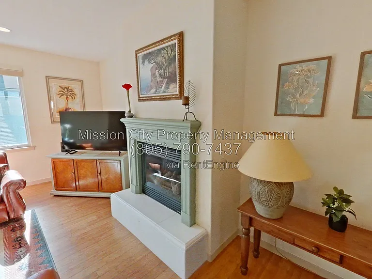 345 Kellogg Way #5 — Photo 5