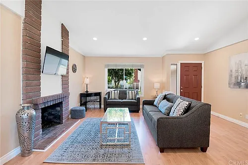 23662 Verona Photo 1