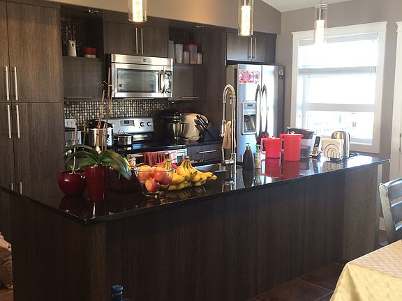 5th image of 1126 Hargreaves Way #A