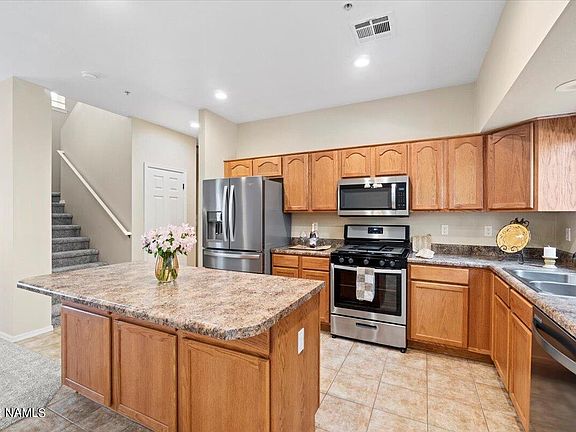 4th image of 3867 E Jacamar Dr