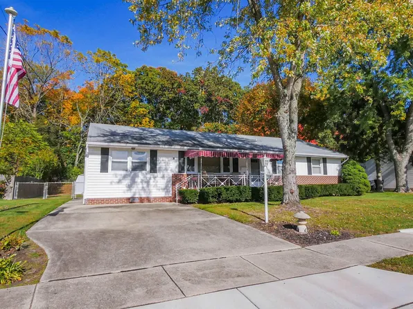 110 Woodcrest Ave, Absecon, NJ 08201