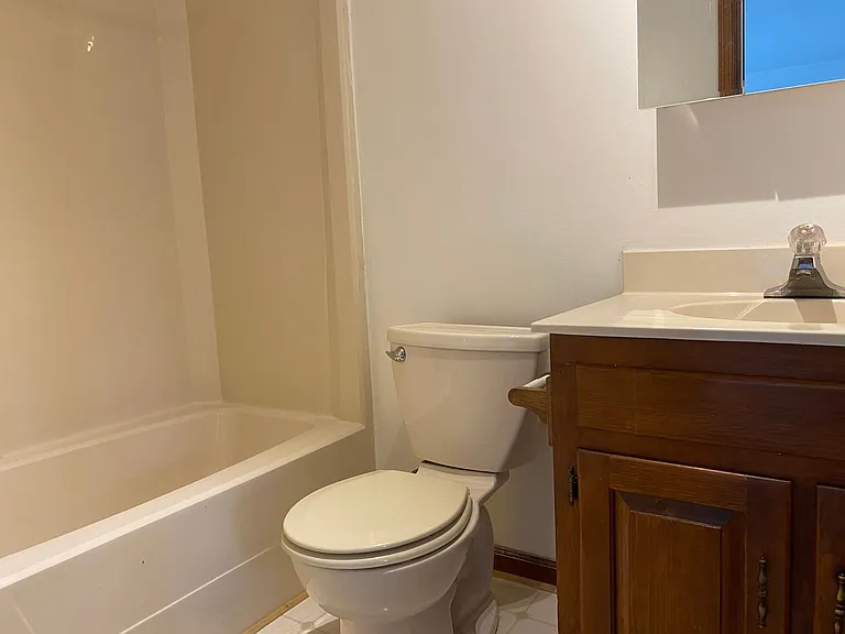 4807 Bay Winds Ct — Photo 8