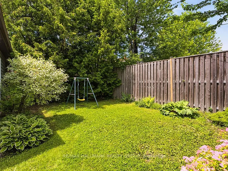 94 Marlborough Ave — Photo 48