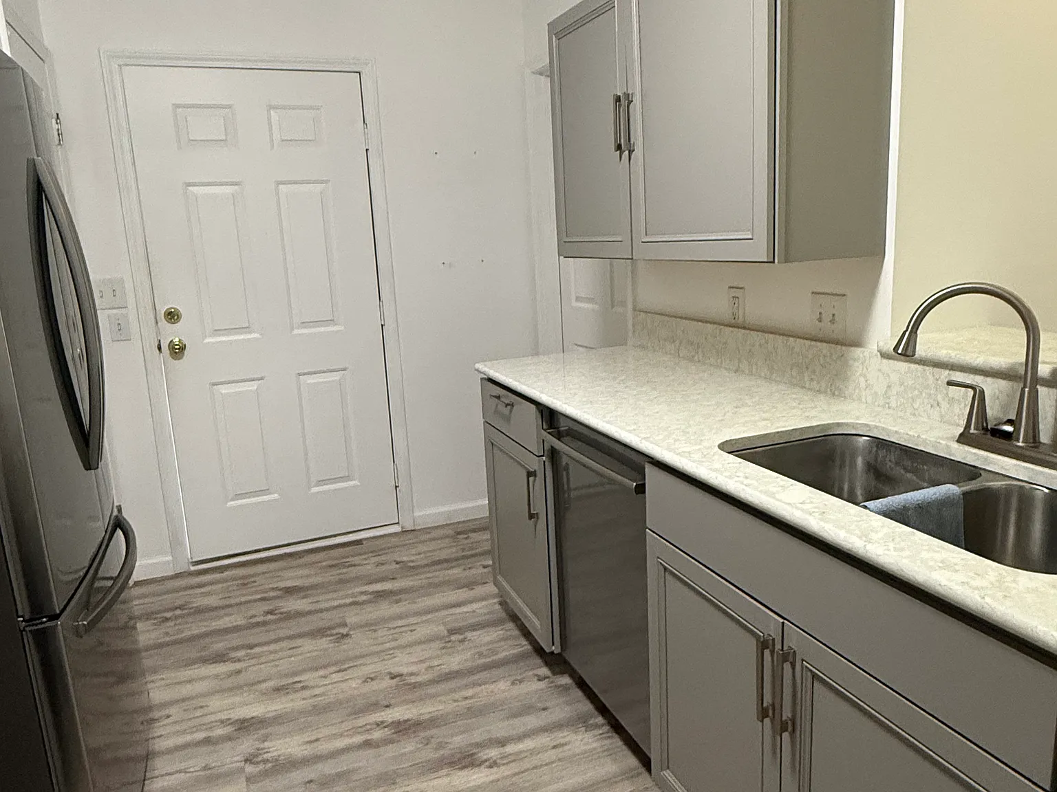 2 bed, 1354 sqft, $1,400 — Photo 4