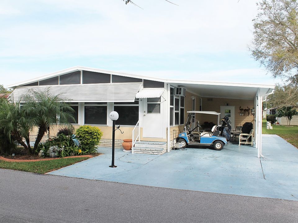 1st image of 423 NE Snead Cir