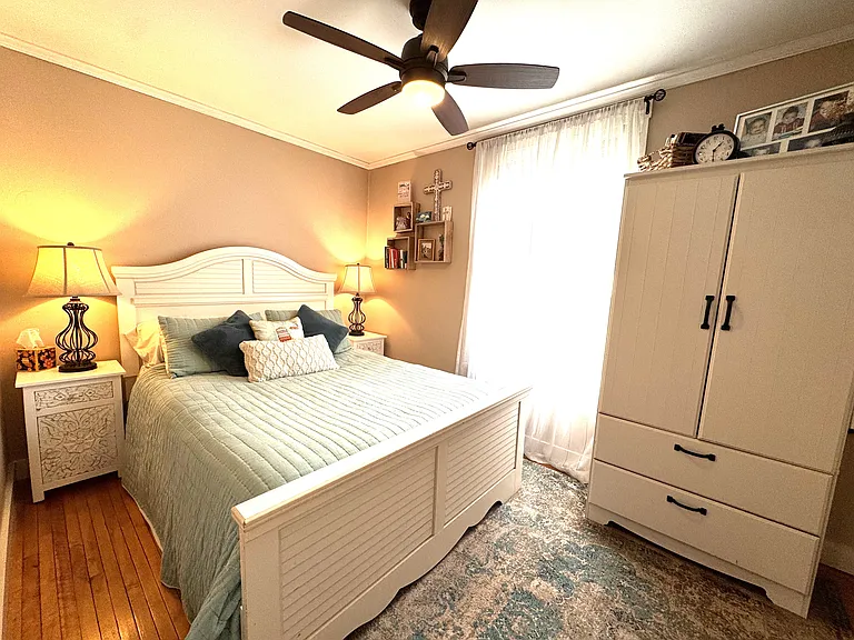 36 Wallis St #2 — Photo 11