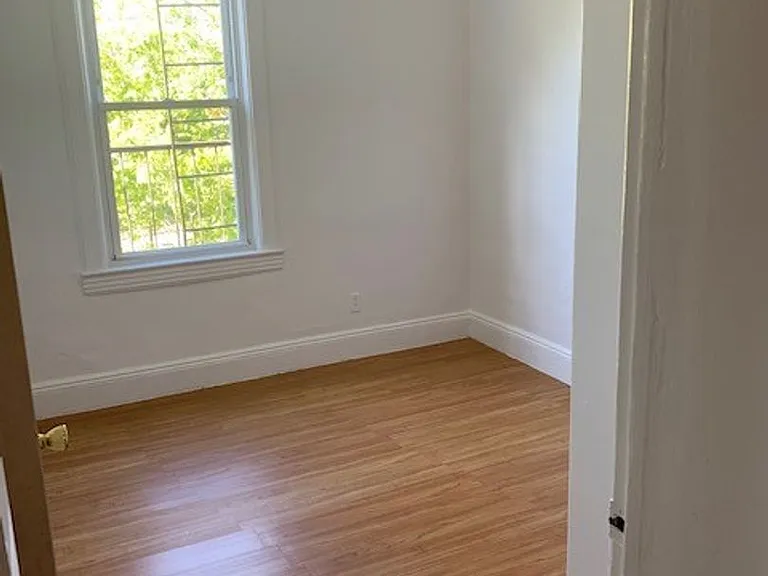 205 Prospect Avenue — Photo 10
