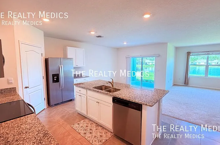 3231 Silas Dr — Photo 6