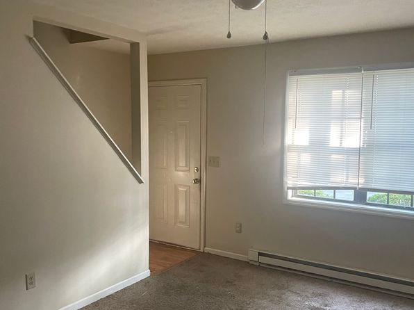 1211 Todd Ln, Troy, OH 45373