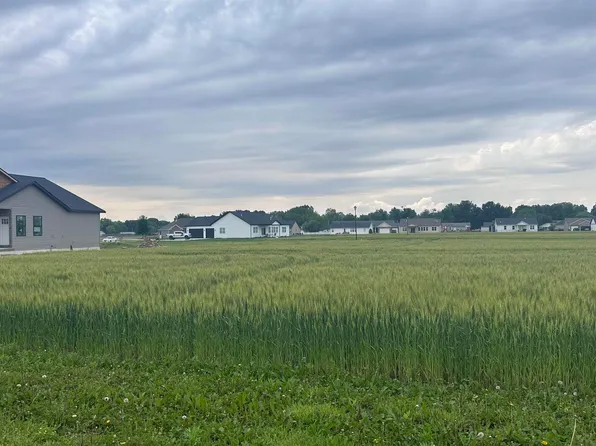 109 Village View Drs, Damiansville, IL 62215