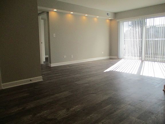 2nd image of 9417 Bay Colony Dr APT 2E