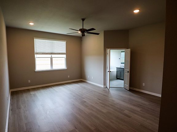 4th image of 11500 Ullrich Ct