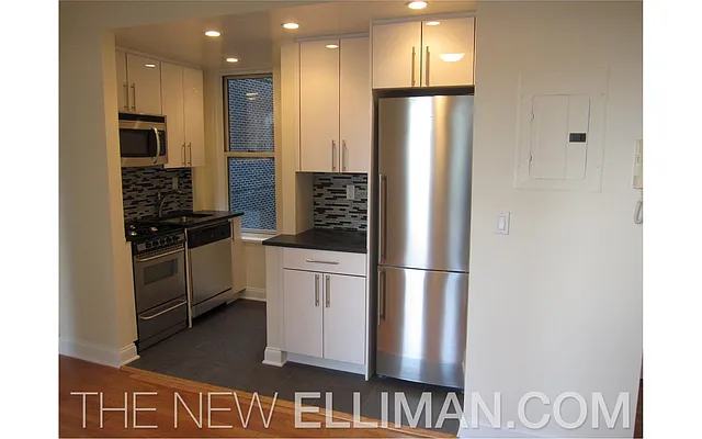 Rented by Douglas Elliman | media 18
