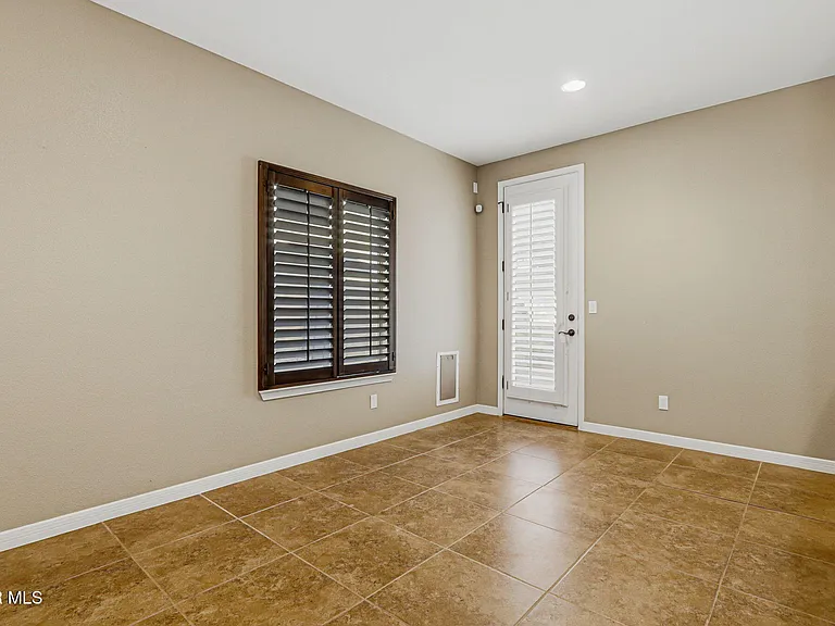 14208 Poets Rock Ln — Photo 11