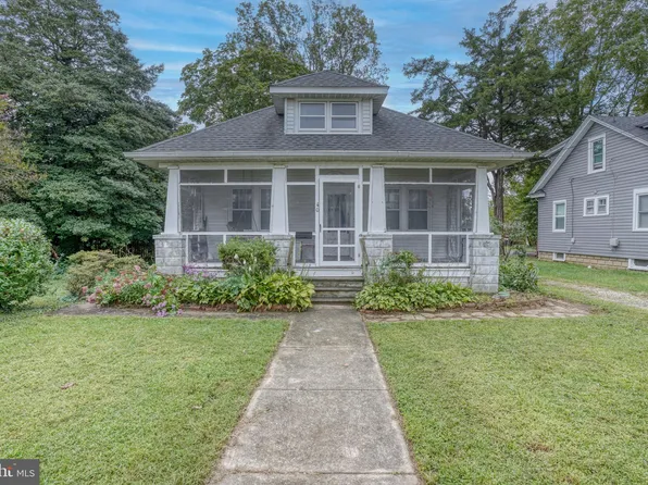 40 Pine St, Dover, DE 19901