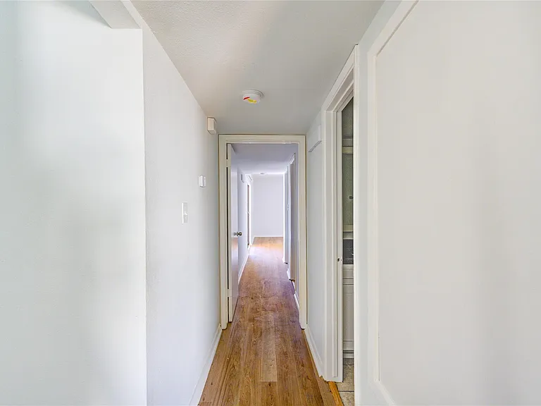 6401 Deihl Rd #505 — Photo 22