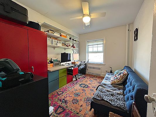 4th image of 222 Henry St #4