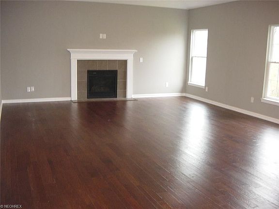 3rd image of 1232 Juniper Ct