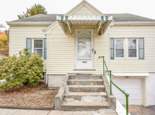 42 Cleveland Ave, Worcester, MA 01603