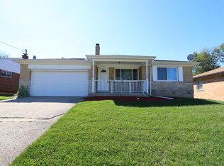 6027 Musketeer Dr, Cincinnati, OH 45248