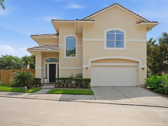 2nd image of 320 Harborside Cir