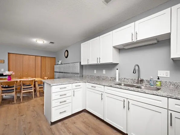 Cottages of Cottage Grove, 8240 E Point Douglas Rd S #72a4fd29c, Cottage Grove, MN 55016