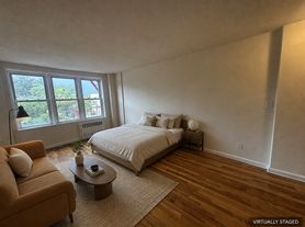 8131 Baxter Ave