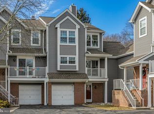 8 Halstead Pl, Princeton, NJ 08540