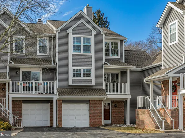 8 Halstead Pl, Princeton, NJ 08540