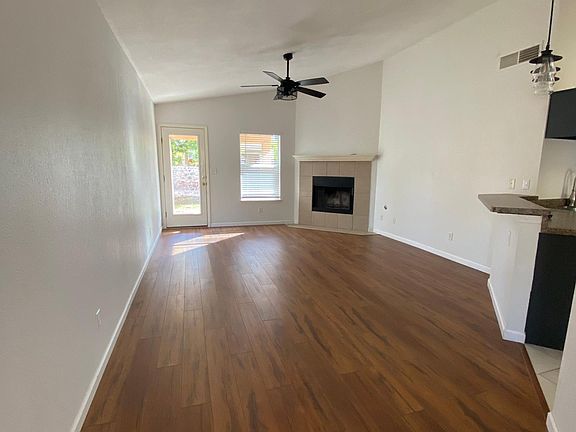 5th image of 708 Portillo Dr