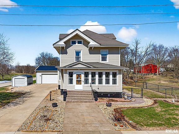 2nd image of 337 W Chestnut St