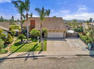1453 Calle Redonda Ln, Escondido, CA 92026