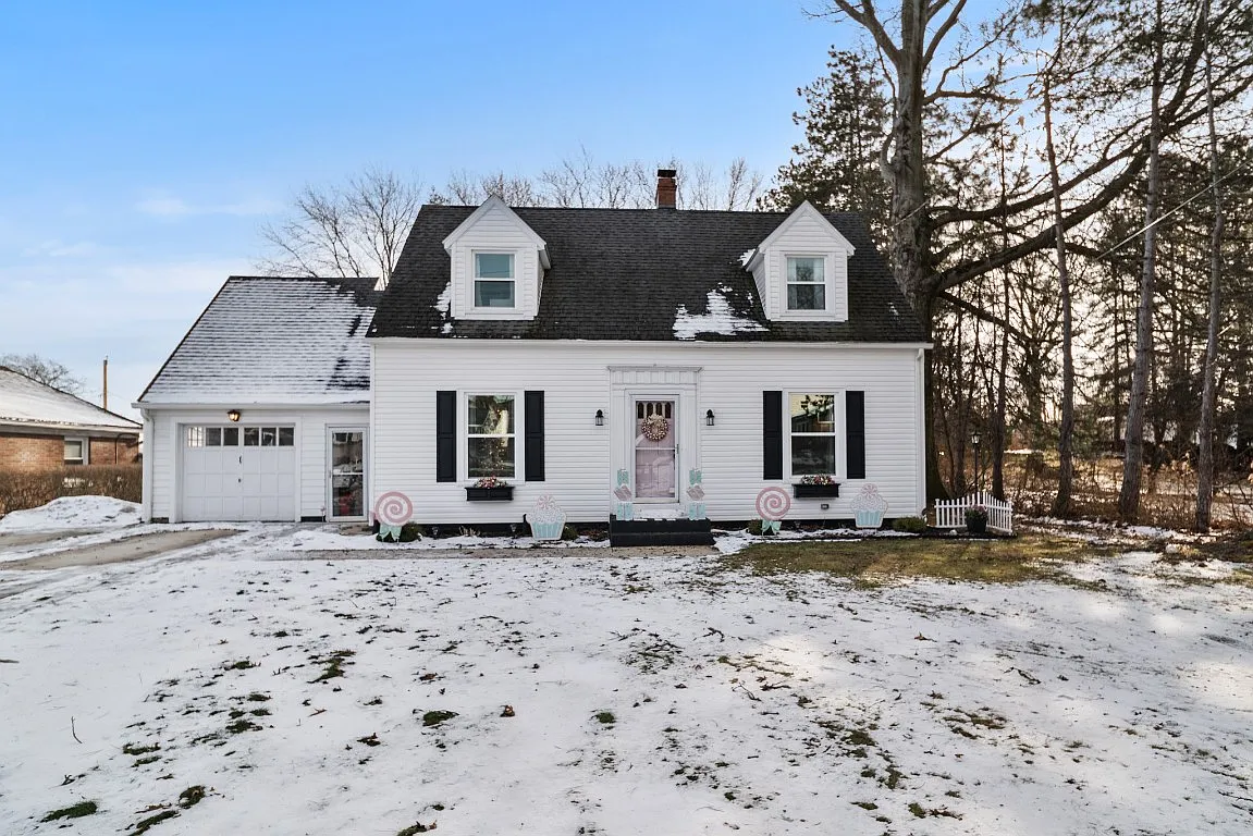 647 W Gore Rd photo 1