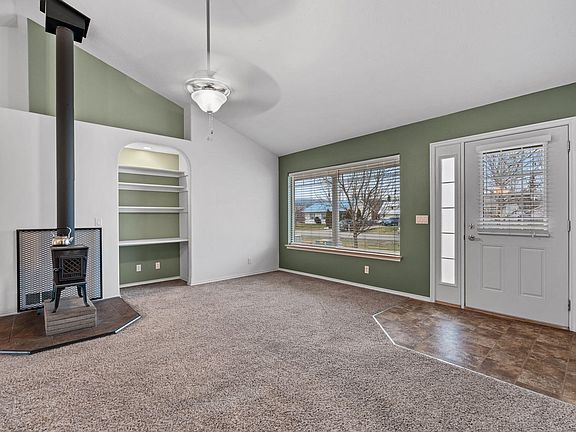 3rd image of 62 Schissler Ln