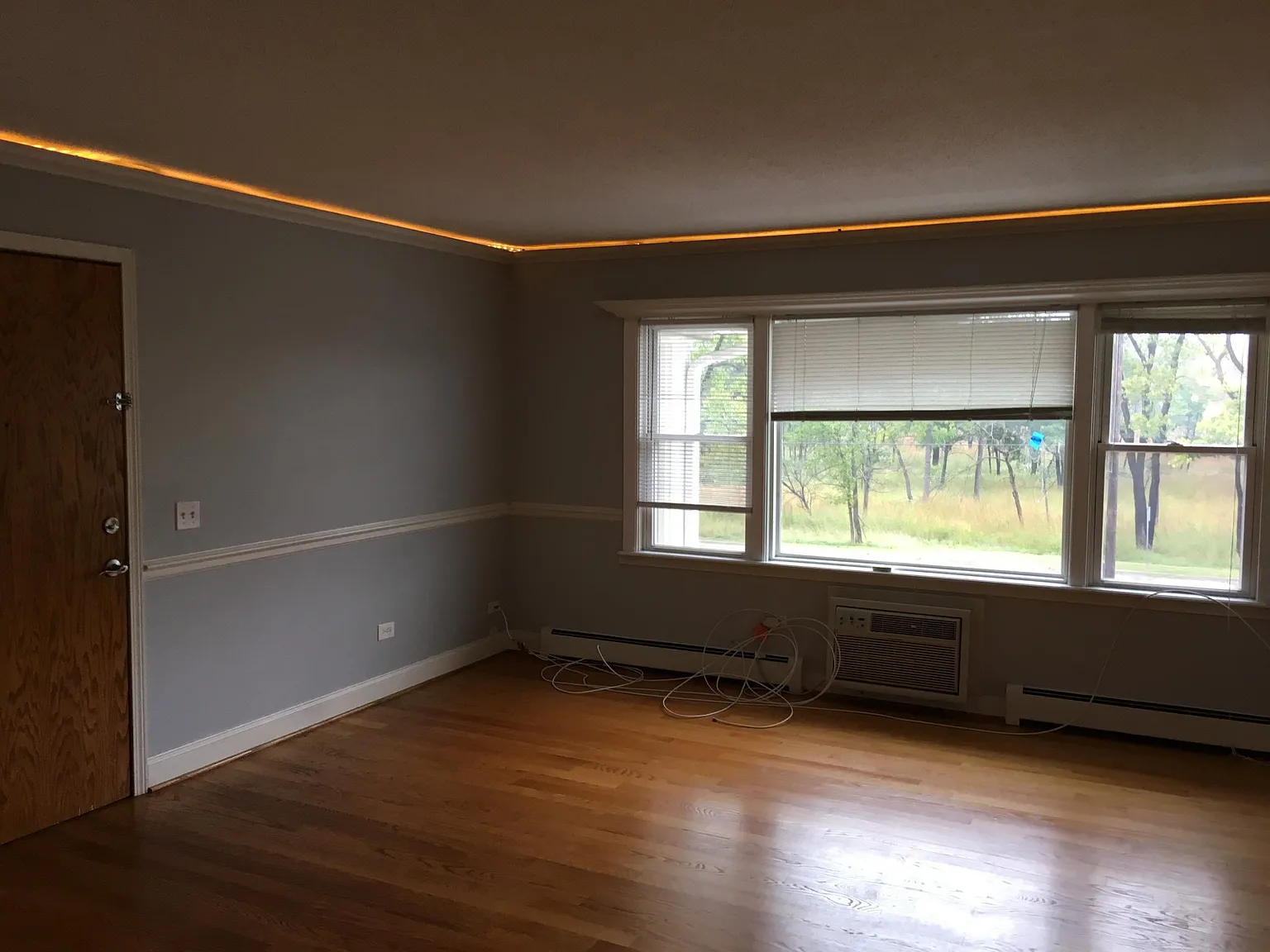 4929 N East River Rd — Photo 4